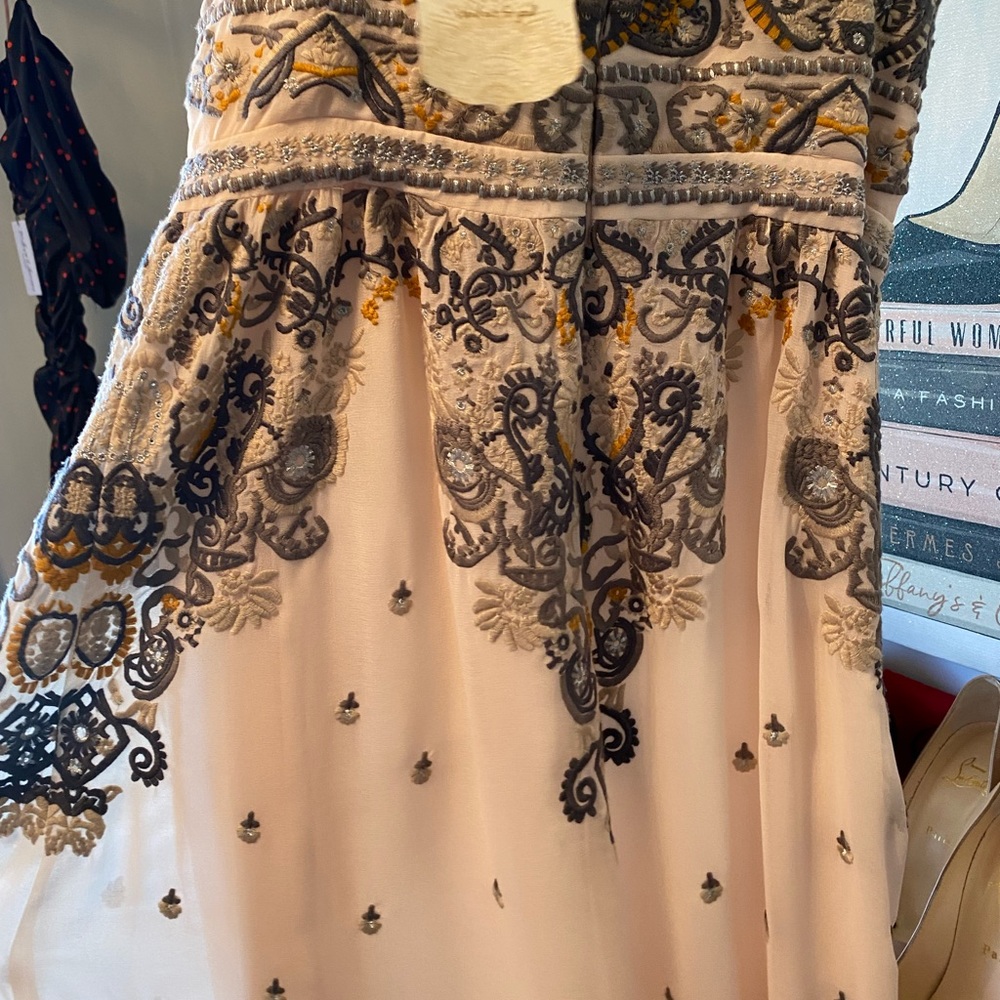 NWT Altered State size small